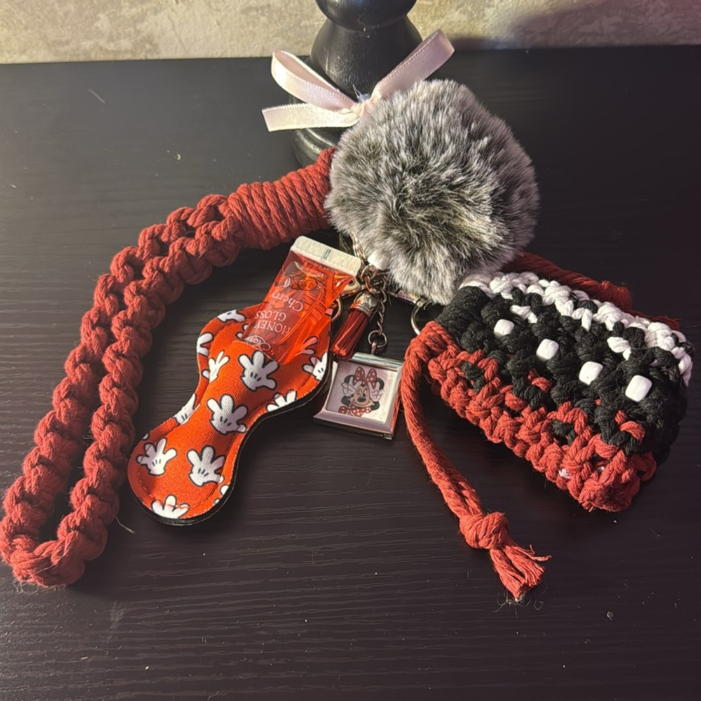 Keychain/Accessory Gift Set - Picture 3 of 6
